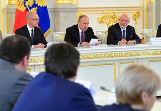 На встрече В.Путина с членами «Деловой России» обсуждали банковские гарантии